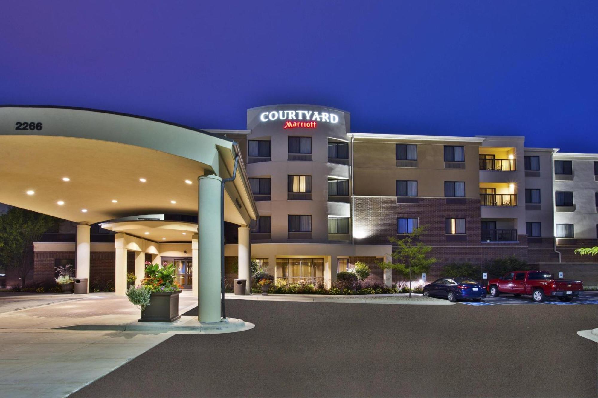Courtyard By Marriott Madison West / Middleton Hotel Bagian luar foto