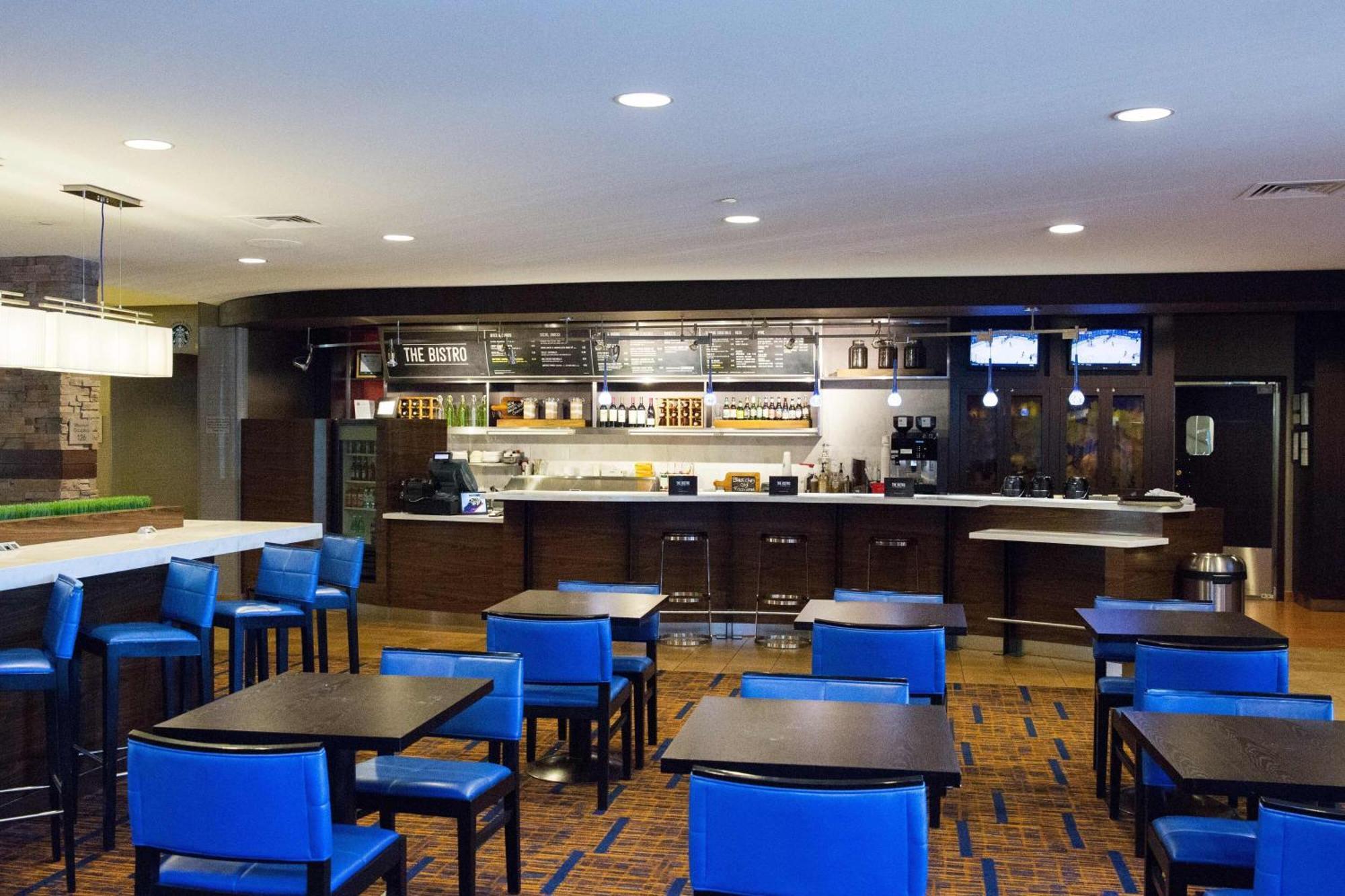Courtyard By Marriott Madison West / Middleton Hotel Bagian luar foto